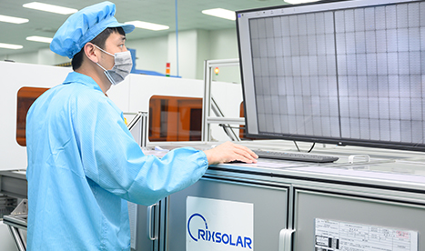 On-board power generation, under-board planting, and inter-board farming CGN Inner Mongolia Kubuqi Desert Photovoltaic Project has effectively controlled 27,000 mu of sand